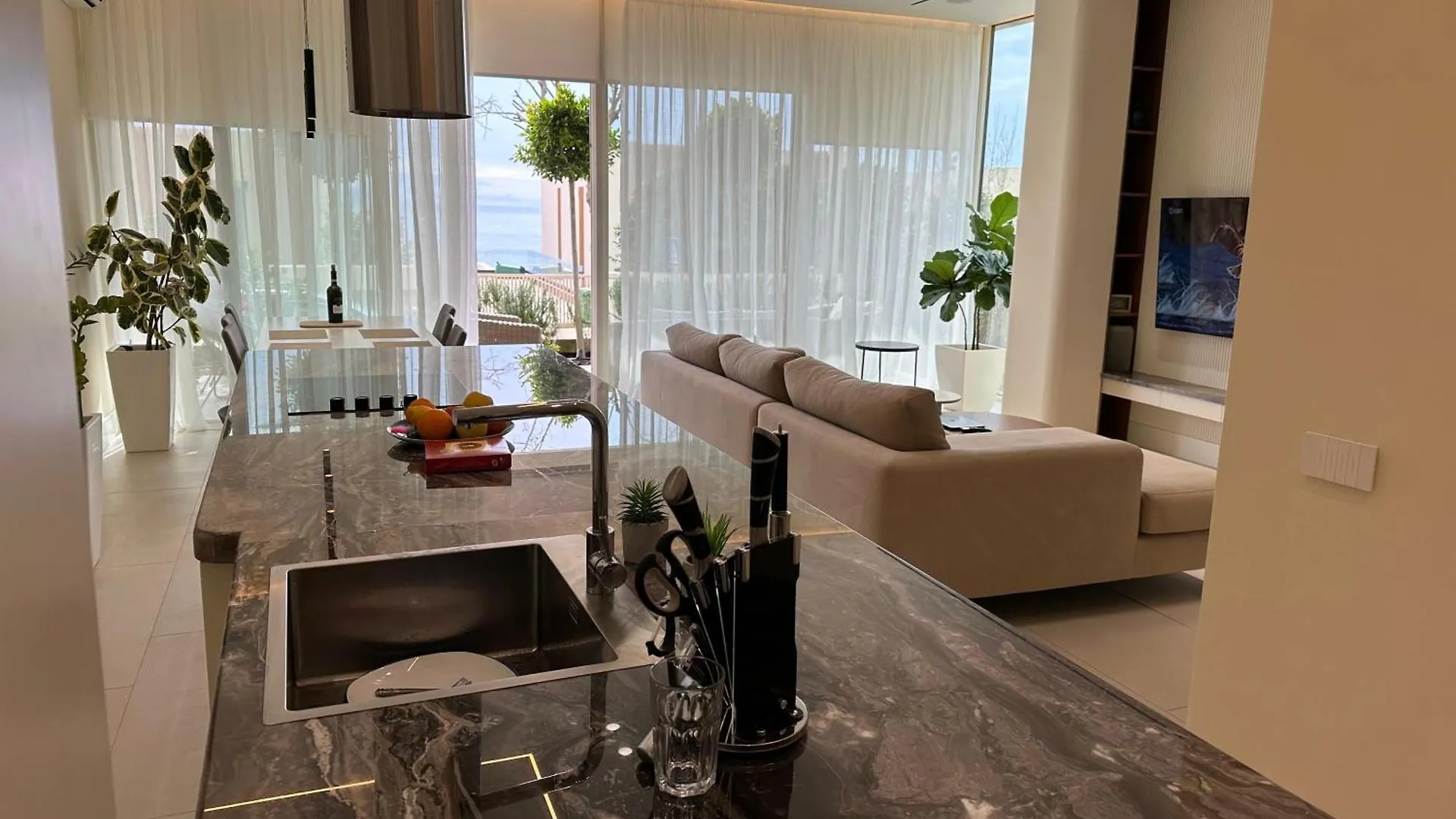 Villa Elodie, Green Coast, Palase  팔라서