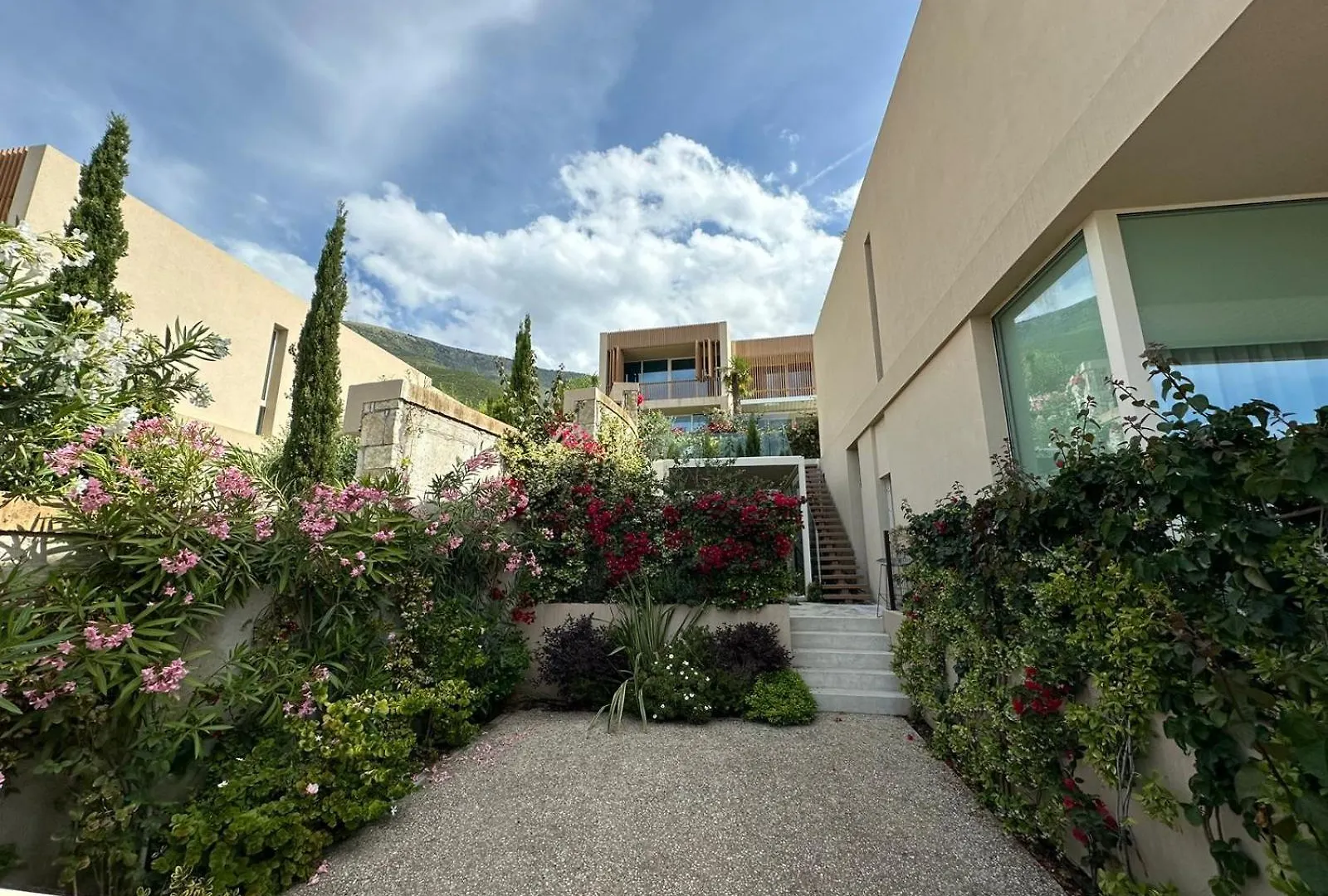 Villa Elodie, Green Coast, Palase